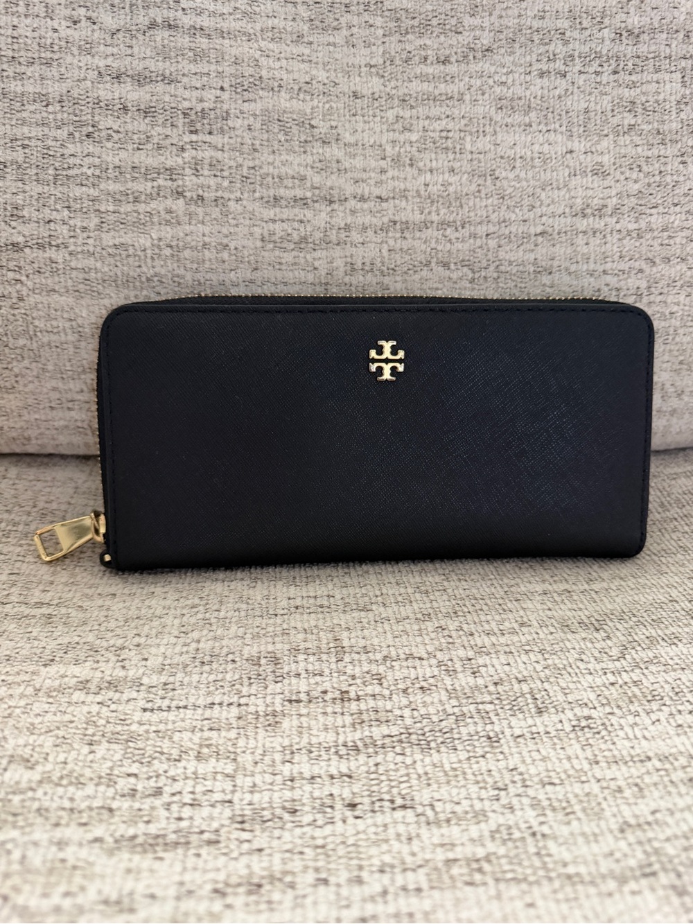 Tory Burch Black Saffiano Zip Wallet with Gold Logo
